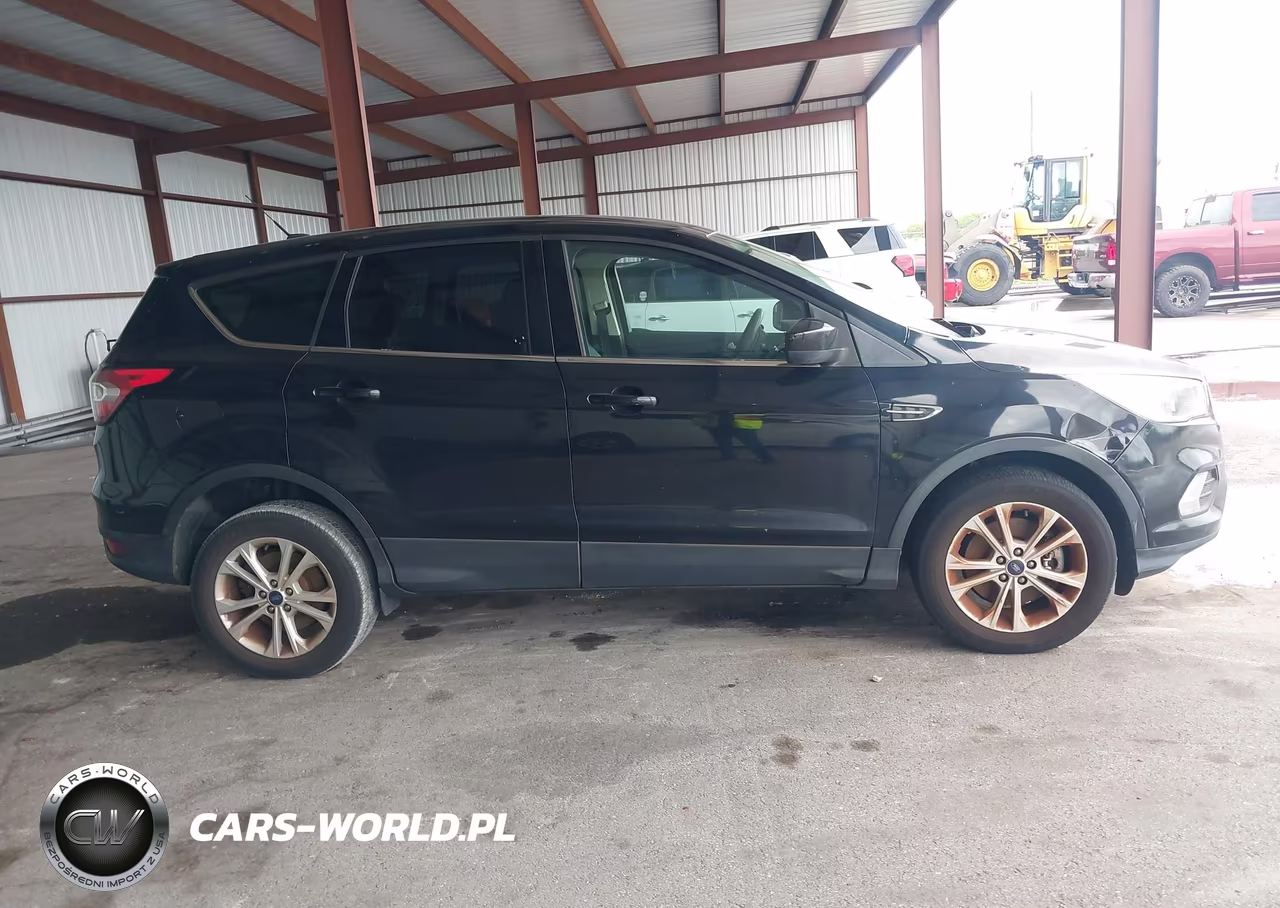 2017 Ford Escape Se VIN:1FMCU9GD7HUB72038 - 13