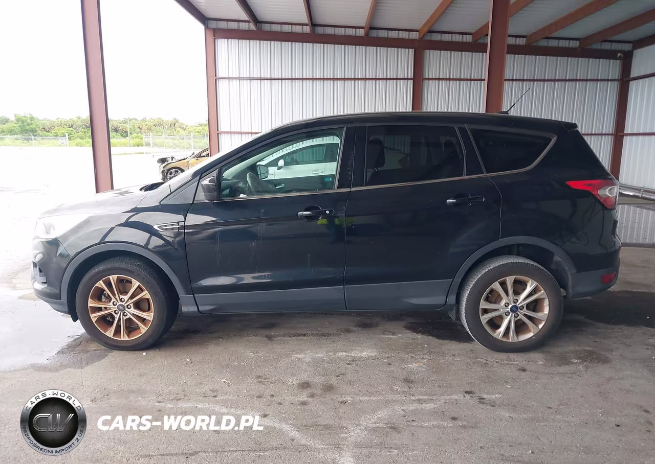 2017 Ford Escape Se VIN:1FMCU9GD7HUB72038 - 14