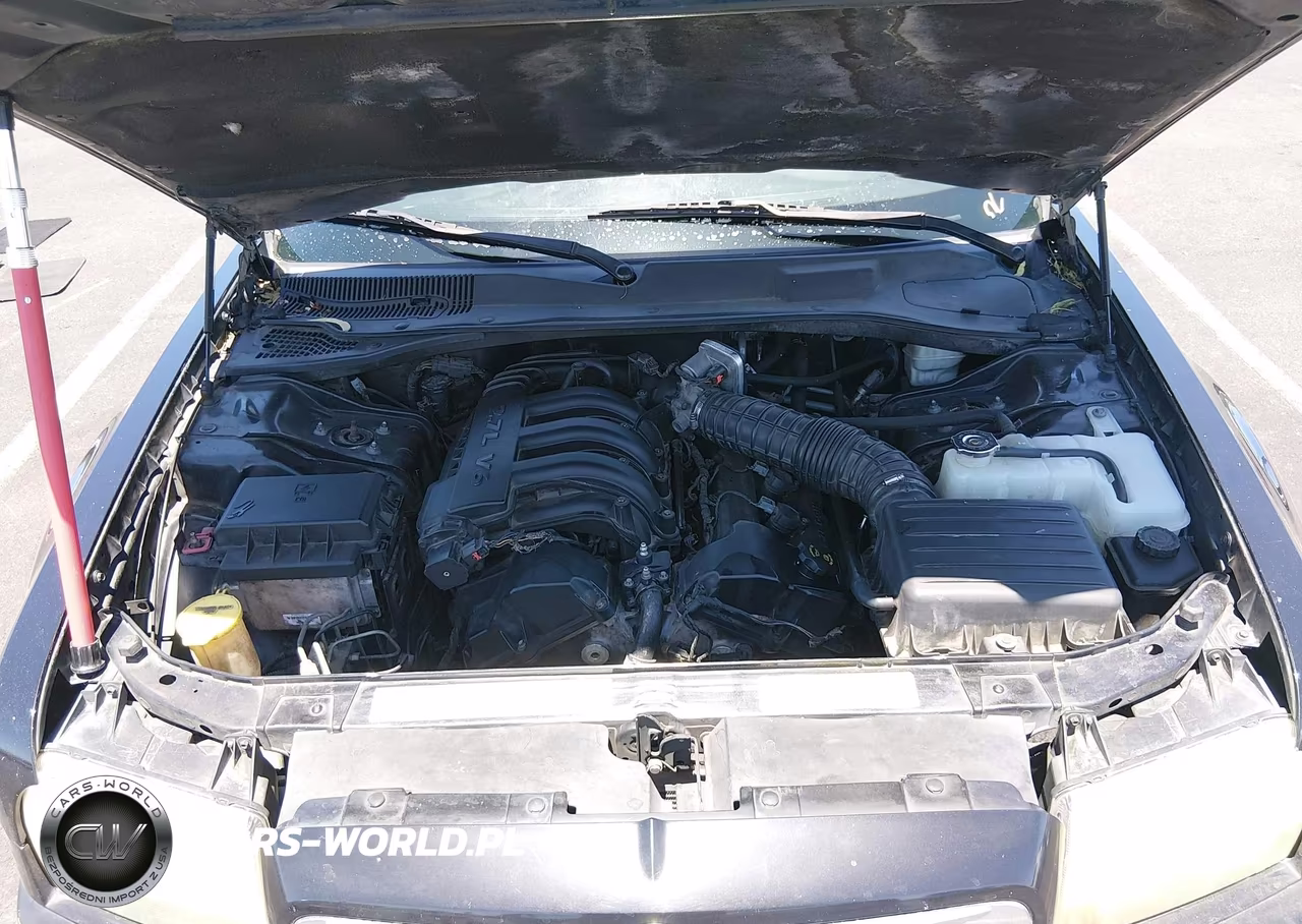 2007 Chrysler 300 VIN:2C3KA43R97H636515 - 10