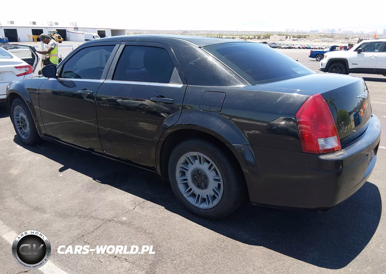 2007 Chrysler 300 VIN:2C3KA43R97H636515 - 3