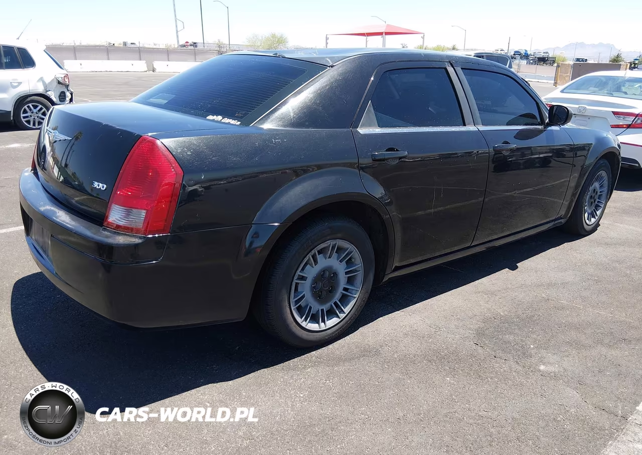 2007 Chrysler 300 VIN:2C3KA43R97H636515 - 4