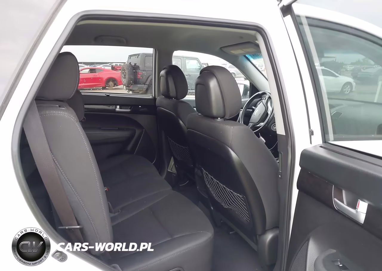 2015 Kia Sorento Lx VIN:5XYKTDA69FG565540 - 8