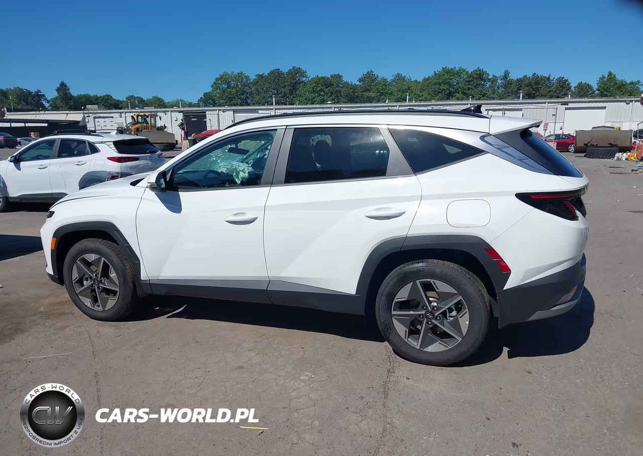 2026 Hyundai Tucson Sel Premium VIN:5NMJCCDE5TH704637 - 14