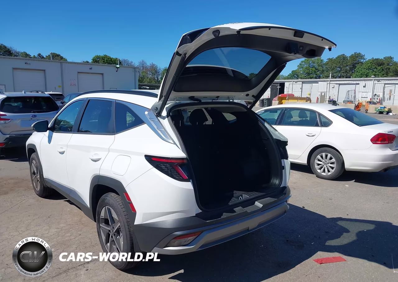 2026 Hyundai Tucson Sel Premium VIN:5NMJCCDE5TH704637 - 3