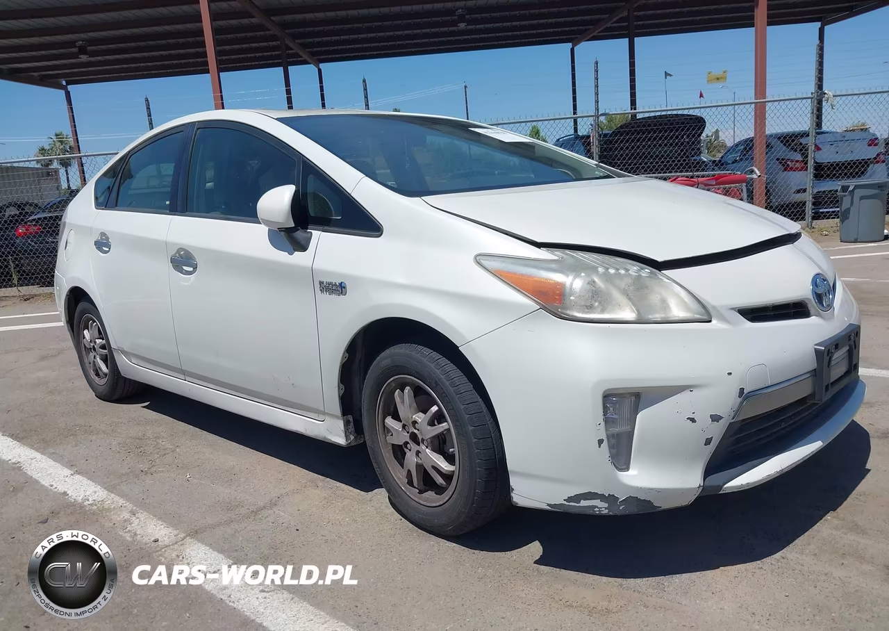 2013 Toyota Prius Plug-In – zdjęcie 1 z 19