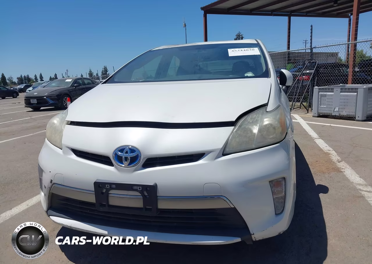 2013 Toyota Prius Plug-In VIN:JTDKN3DP9D3044568 - 13