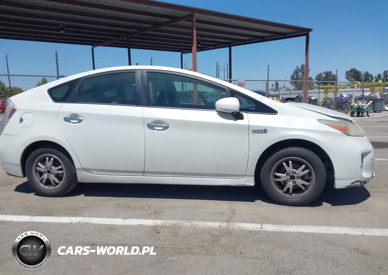 2013 Toyota Prius Plug-In VIN:JTDKN3DP9D3044568 - 14