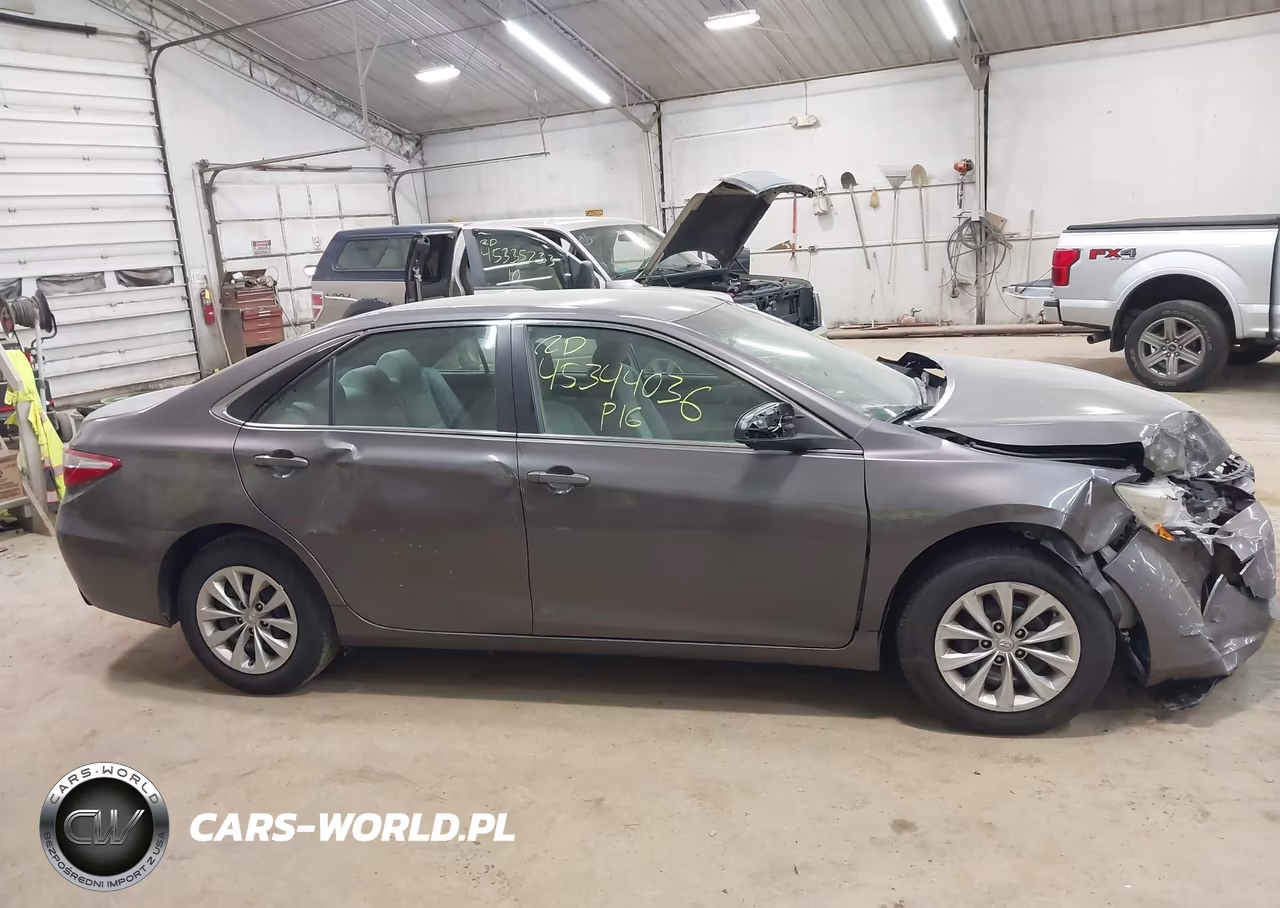 2016 Toyota Camry Le VIN:4T4BF1FK3GR530571 - 14