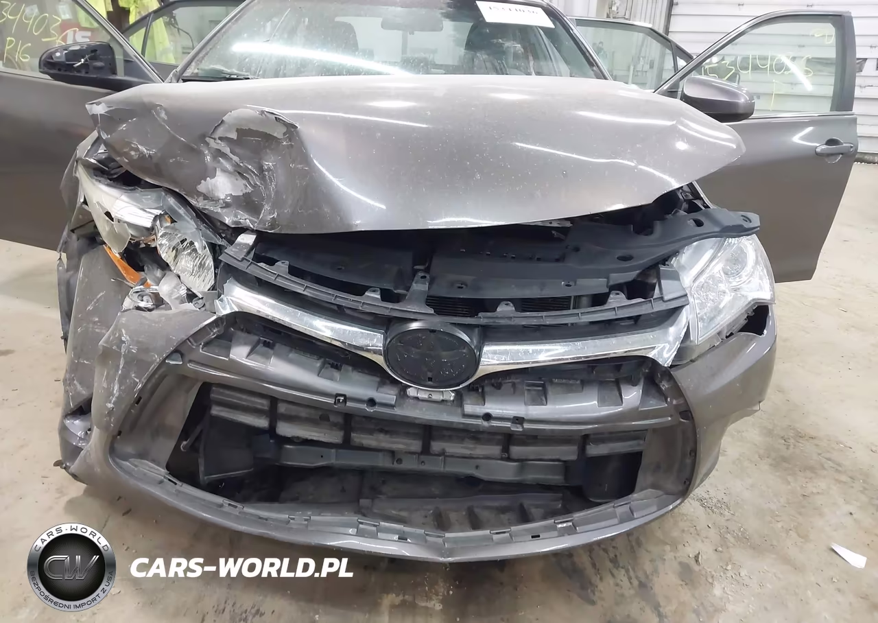 2016 Toyota Camry Le VIN:4T4BF1FK3GR530571 - 6