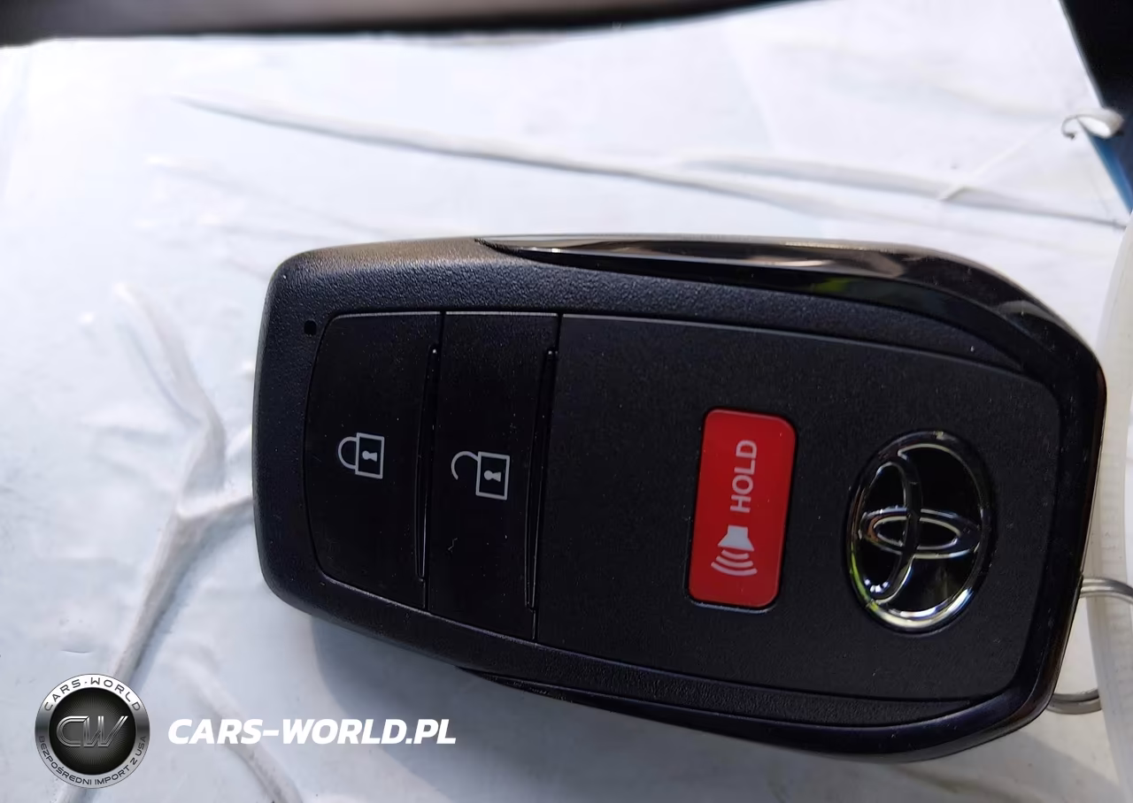 2023 Toyota Prius Le VIN:JTDACAAU8P3011856 - 11