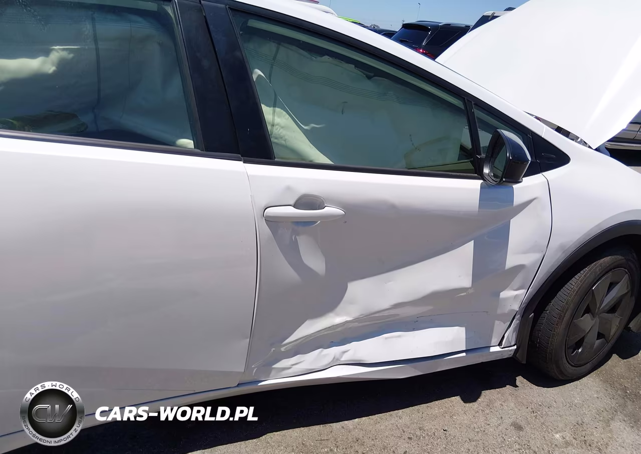 2023 Toyota Prius Le VIN:JTDACAAU8P3011856 - 6