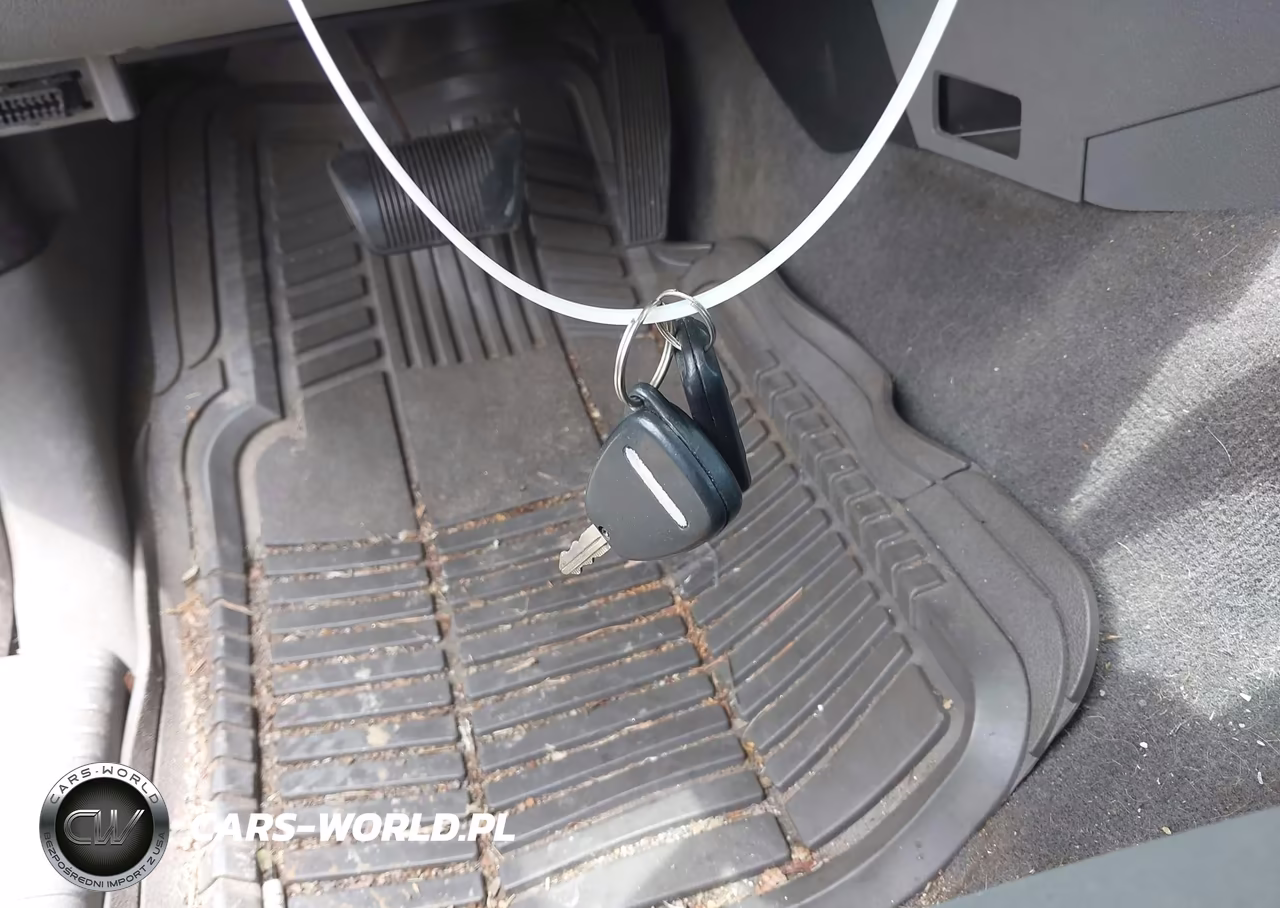 2006 Jeep Grand Cherokee Laredo VIN:1J4HR48N36C251001 - 11