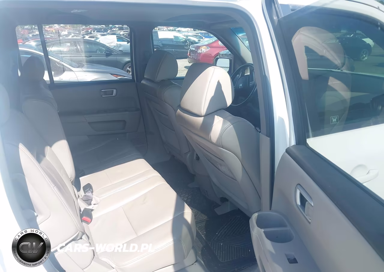 2010 Honda Pilot Ex-L VIN:5FNYF4H58AB015759 - 8