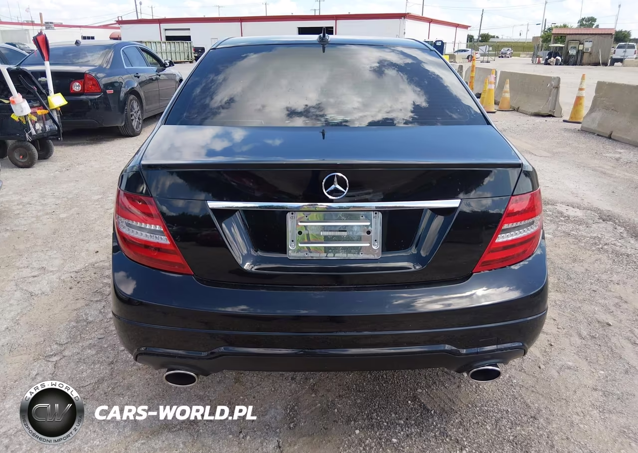 2012 Mercedes-Benz C 250 Luxury-Sport VIN:WDDGF4HB1CA599652 - 16
