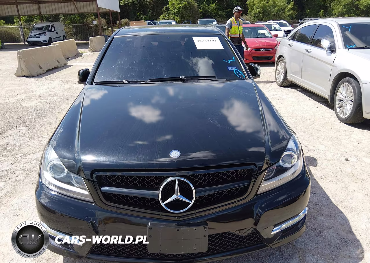 2012 Mercedes-Benz C 250 Luxury-Sport VIN:WDDGF4HB1CA599652 - 6