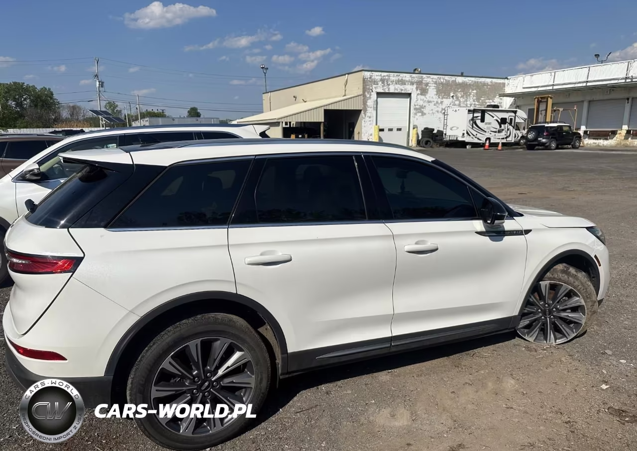 2021 Lincoln Corsair Reserve VIN:5LMCJ2D92MUL07594 - 10