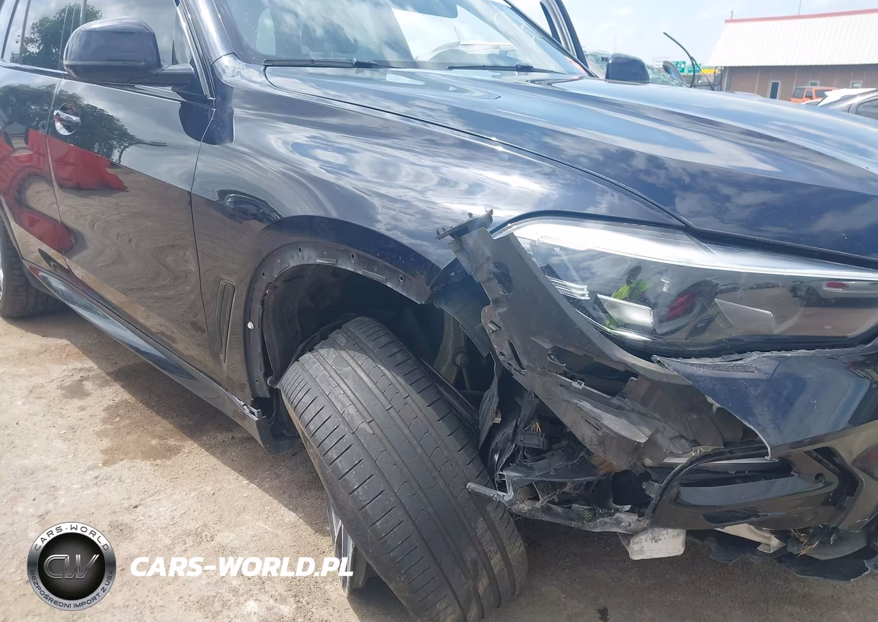 2019 BMW X5 xDrive50I VIN:5UXJU2C5XKLN65111 - 6