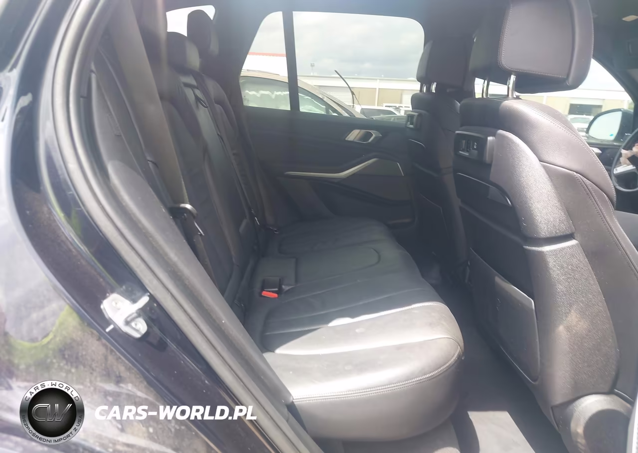 2019 BMW X5 xDrive50I VIN:5UXJU2C5XKLN65111 - 8