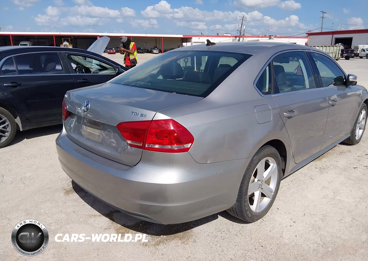 2013 Volkswagen Passat 2.0L Tdi Se VIN:1VWBN7A32DC088109 - 4