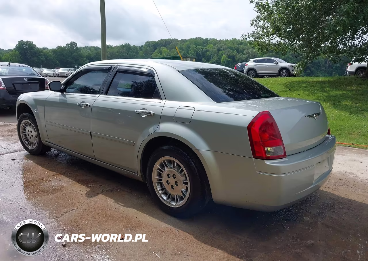 2006 Chrysler 300 VIN:2C3KA43R26H217792 - 3