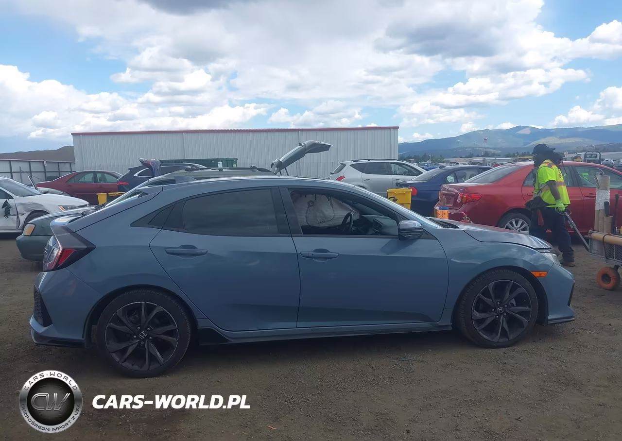 2019 Honda Civic Sport Touring VIN:SHHFK7H98KU423573 - 14