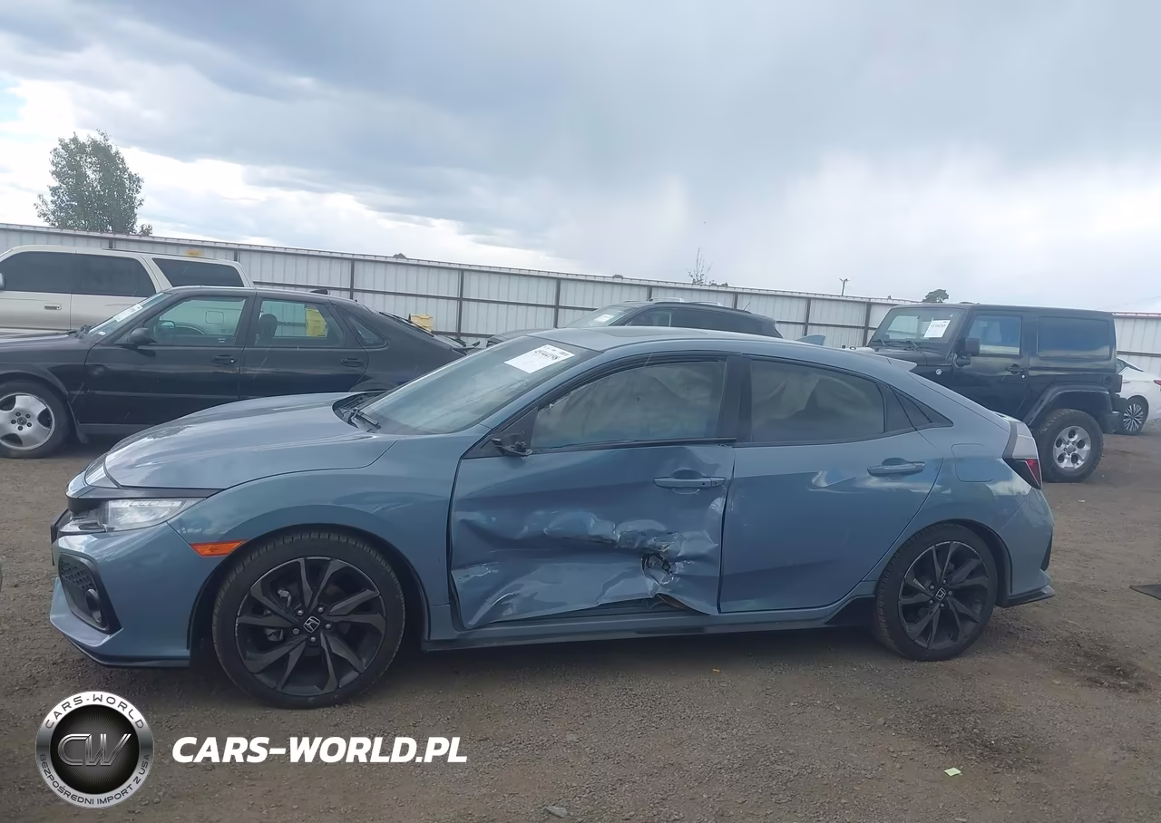 2019 Honda Civic Sport Touring VIN:SHHFK7H98KU423573 - 15