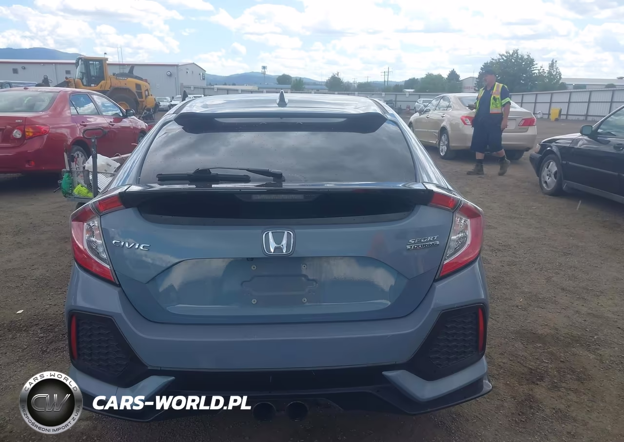 2019 Honda Civic Sport Touring VIN:SHHFK7H98KU423573 - 17