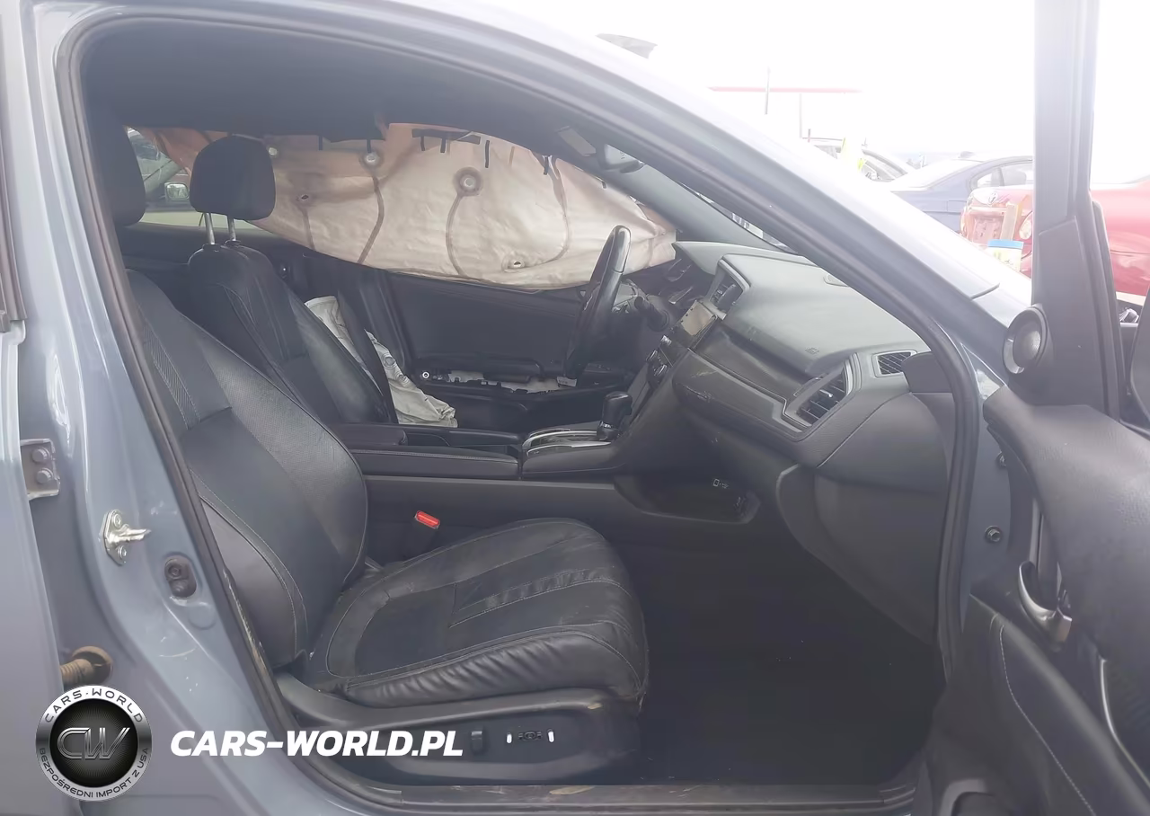 2019 Honda Civic Sport Touring VIN:SHHFK7H98KU423573 - 5