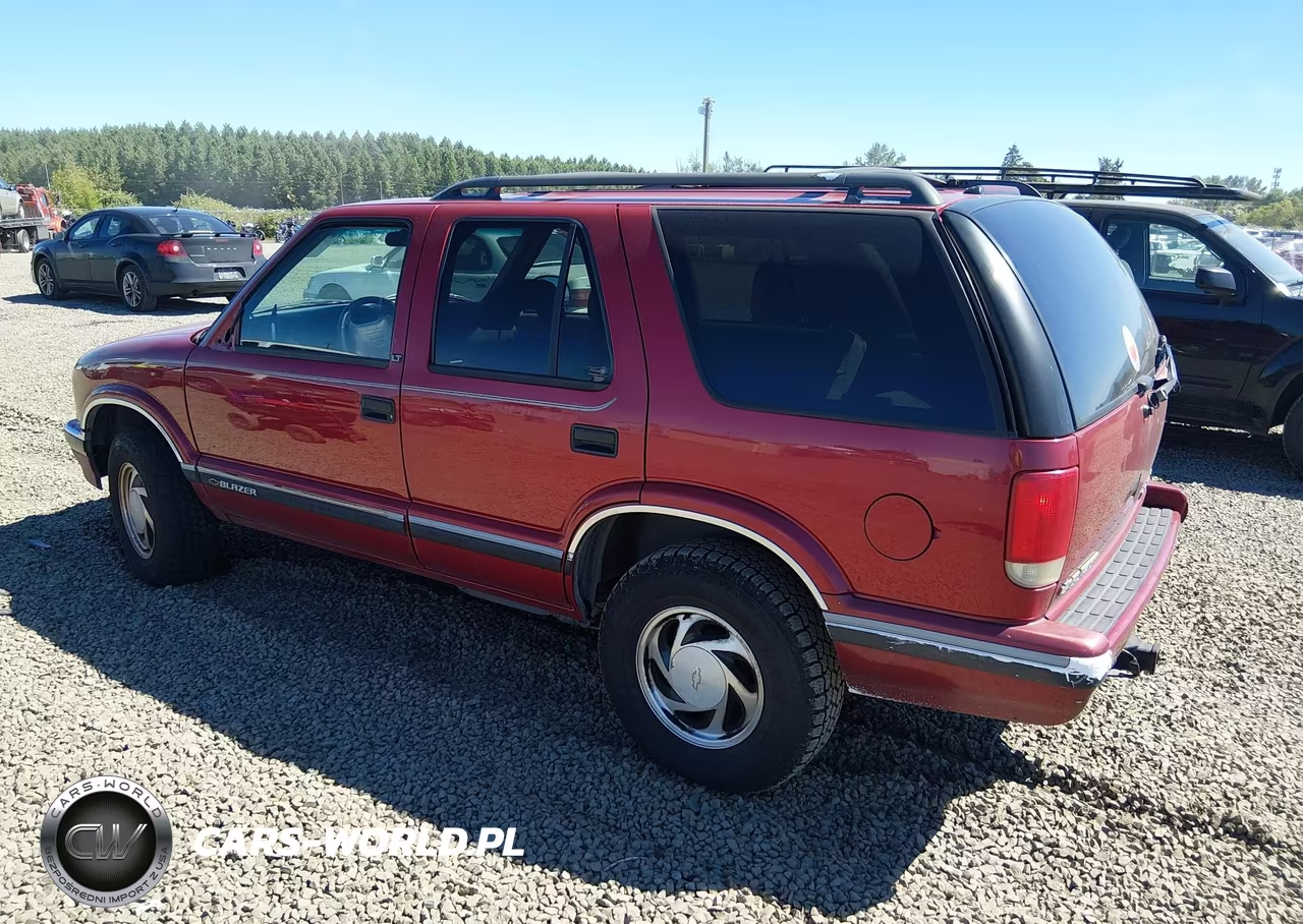 1997 Chevrolet Blazer Lt VIN:1GNDT13W6V2254443 - 3