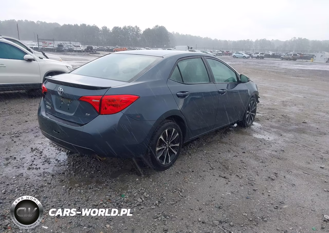 2018 Toyota Corolla Se VIN:2T1BURHE0JC995808 - 4