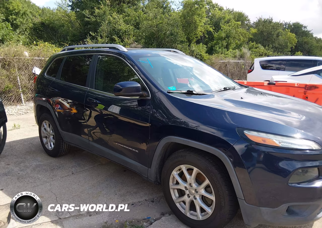 2015 Jeep Cherokee Latitude VIN:1C4PJLCB7FW655529 - 13