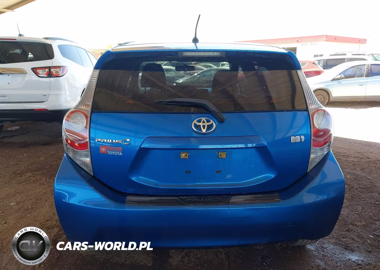 2013 Toyota Prius C Two VIN:JTDKDTB30D1546092 - 16