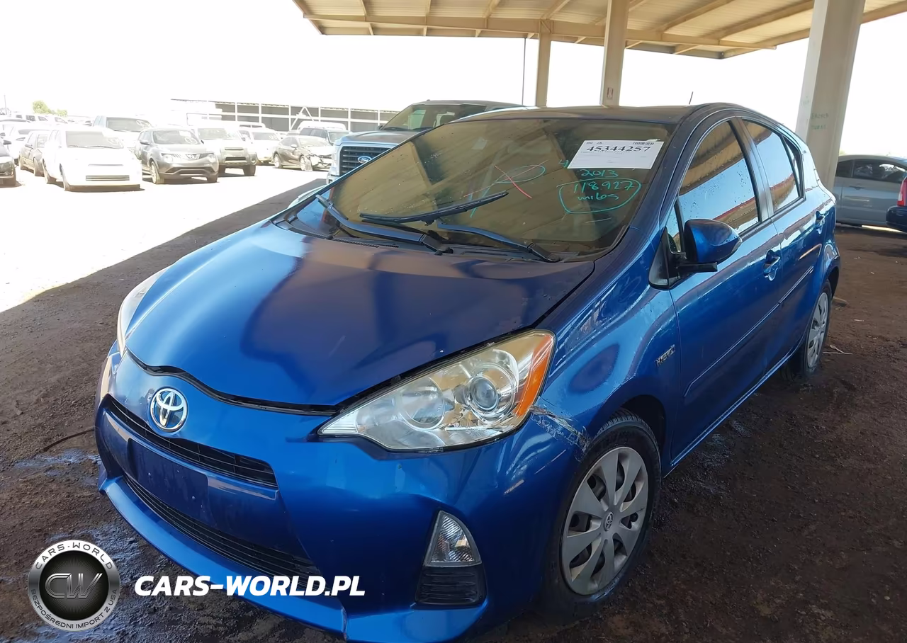 2013 Toyota Prius C Two VIN:JTDKDTB30D1546092 - 2