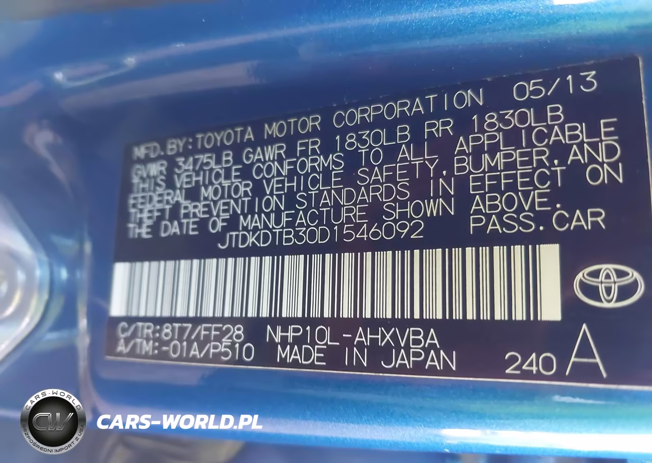 2013 Toyota Prius C Two VIN:JTDKDTB30D1546092 - 9