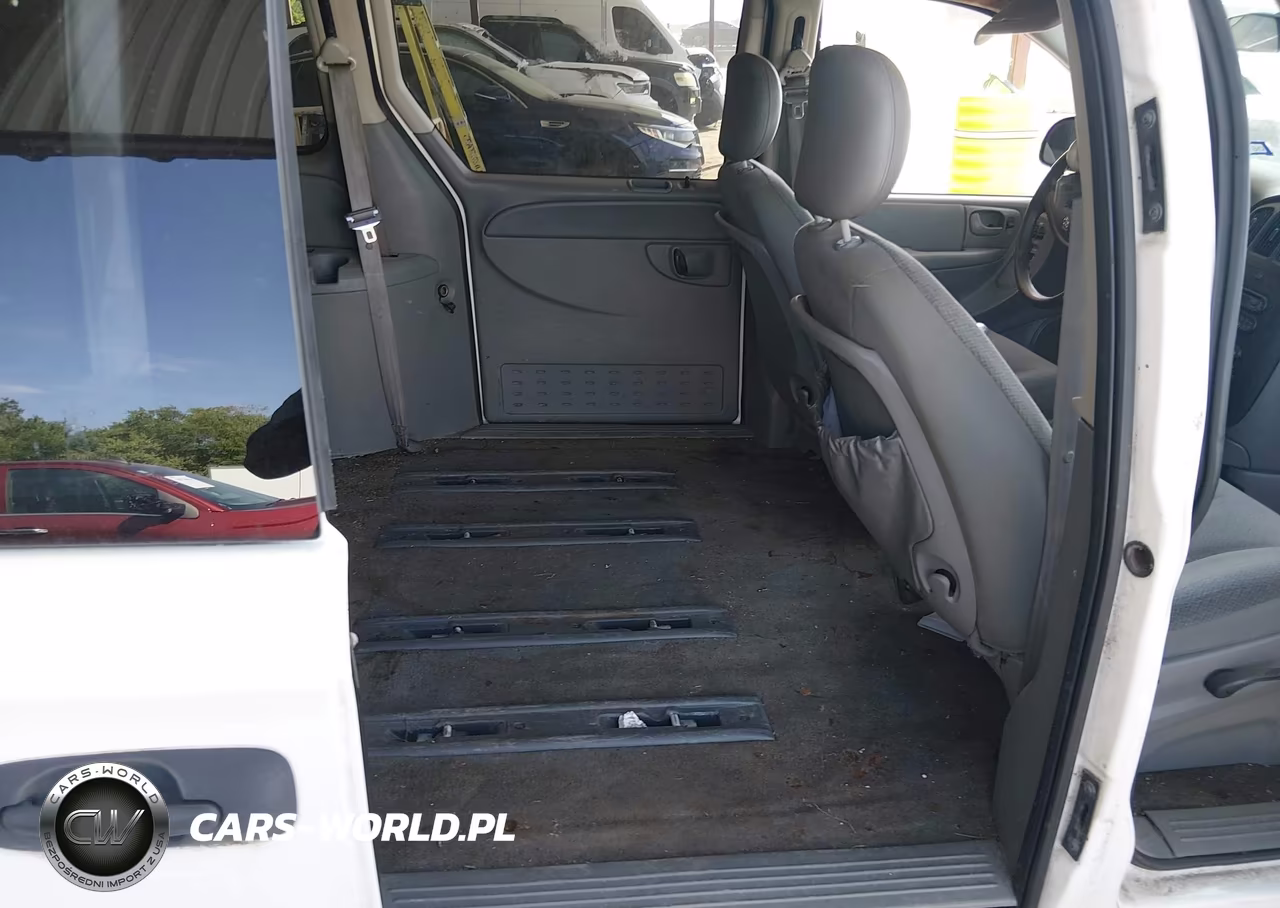 2005 Dodge Grand Caravan Se VIN:1D4GP24R15B252305 - 8