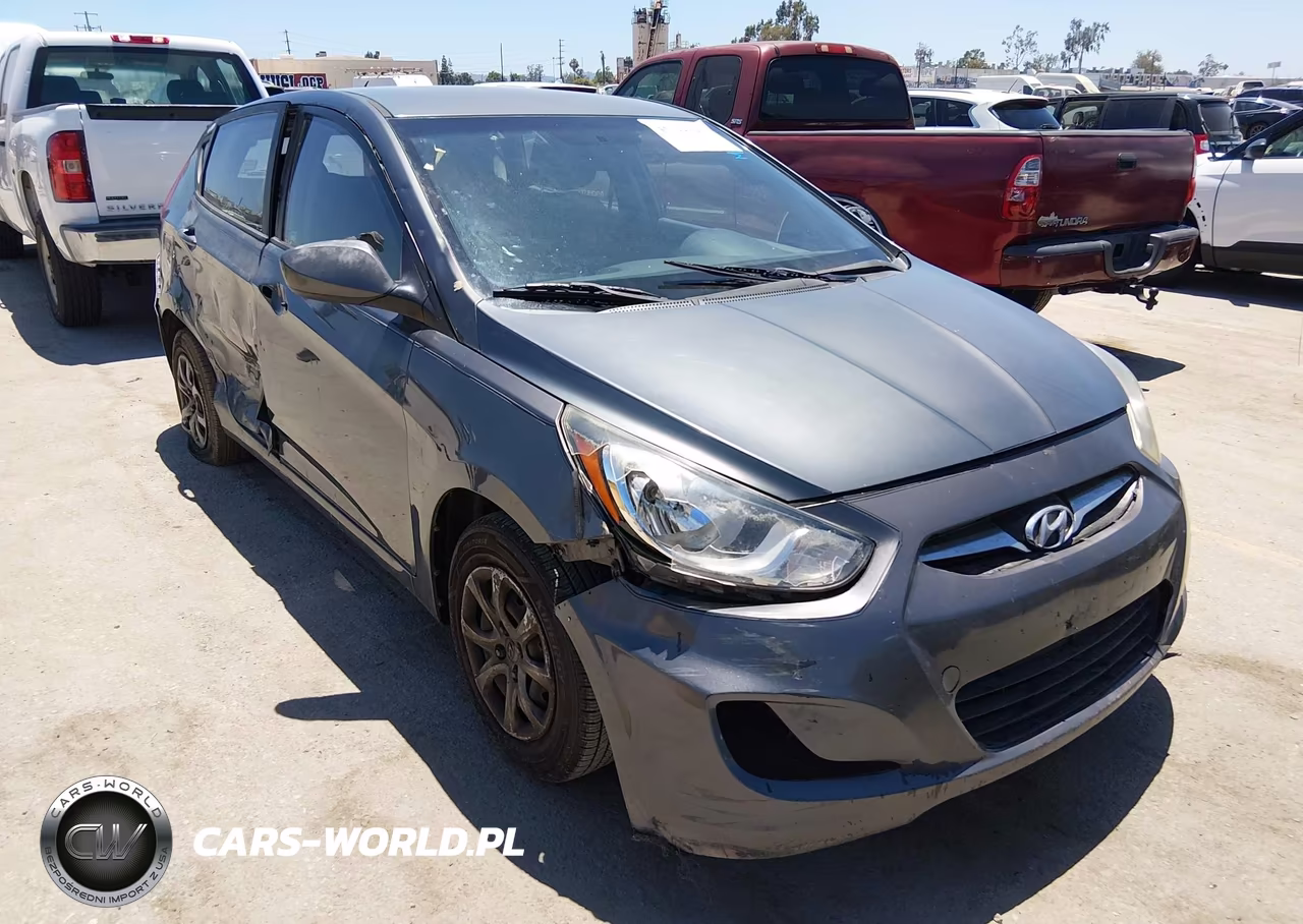 2013 Hyundai Accent Gs