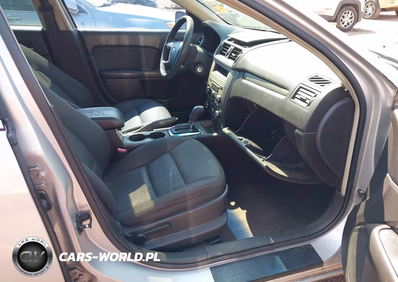 2010 Ford Fusion Se VIN:3FAHP0HA7AR235675 - 5