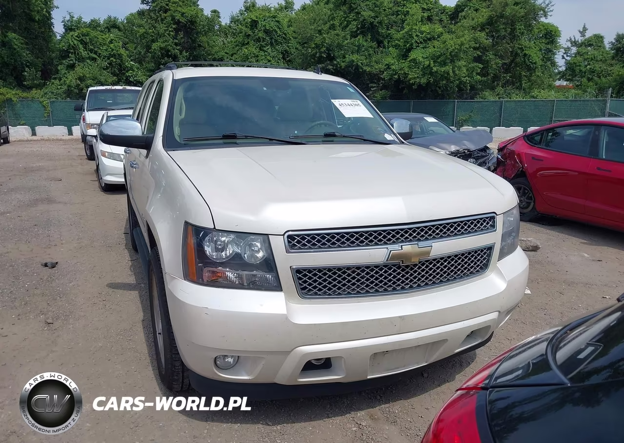 2011 Chevrolet Tahoe Ltz VIN:1GNSKCE00BR399186 - 12