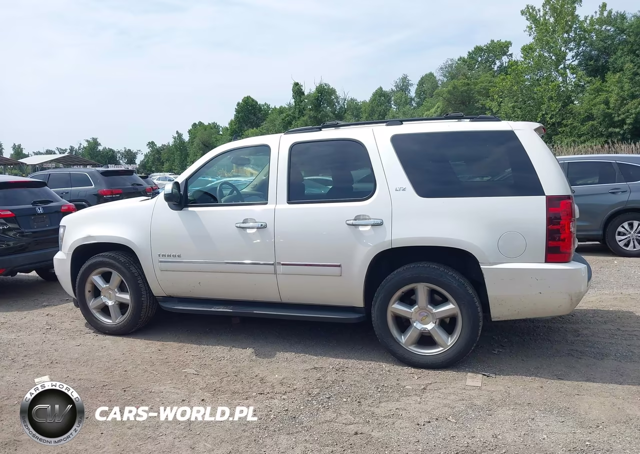 2011 Chevrolet Tahoe Ltz VIN:1GNSKCE00BR399186 - 14