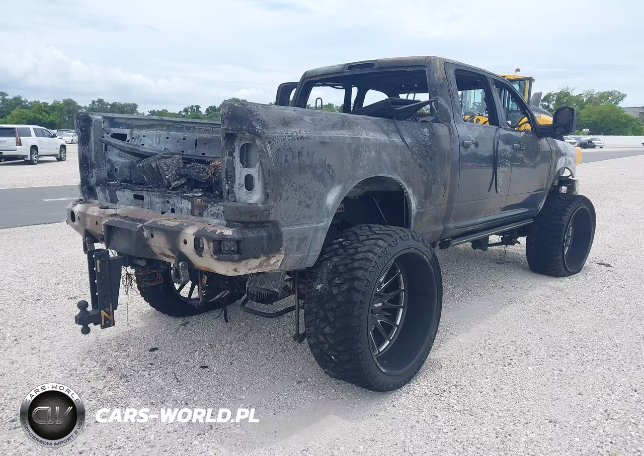 2023 Ram 3500 Laramie 4X4 6'4 Box VIN:3C63R3EL6PG574512 - 4