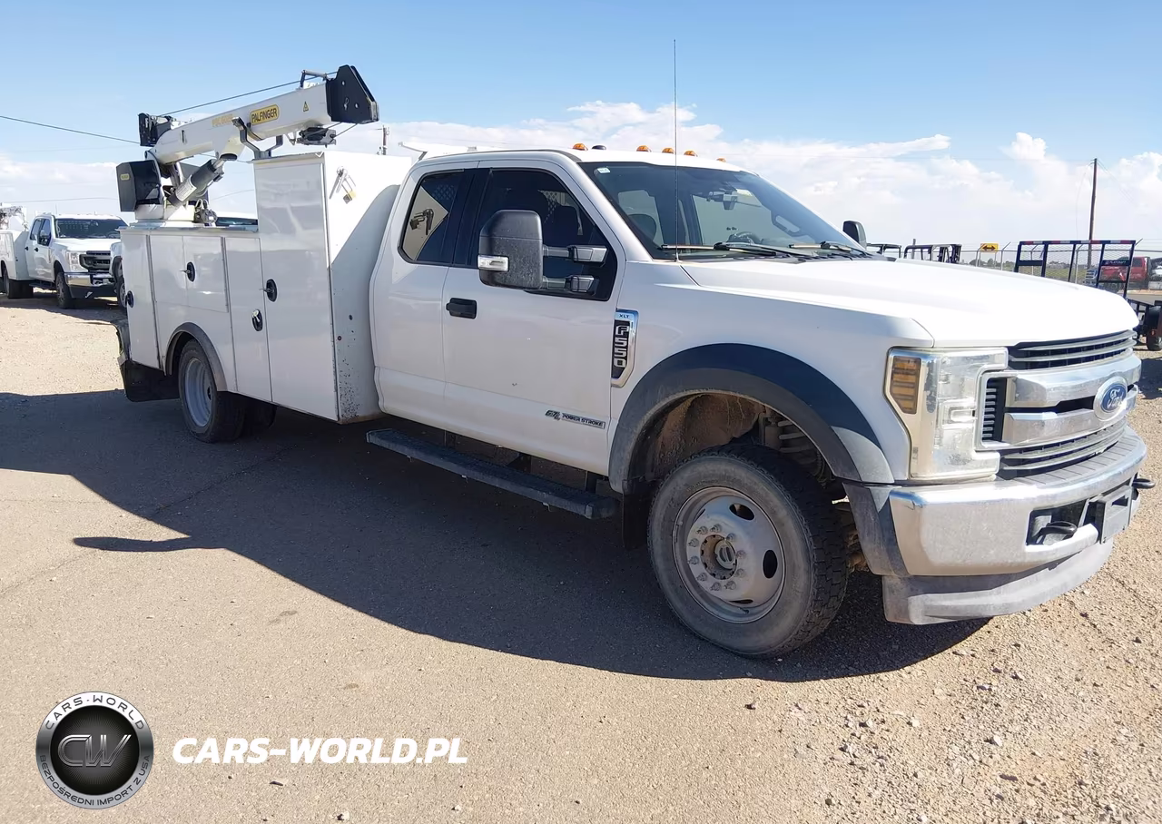 2019 Ford F-550 Chassis Xlt