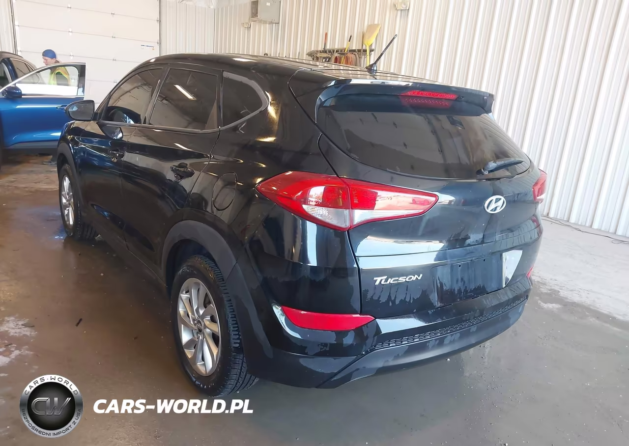 2018 Hyundai Tucson Se VIN:KM8J23A46JU659899 - 3