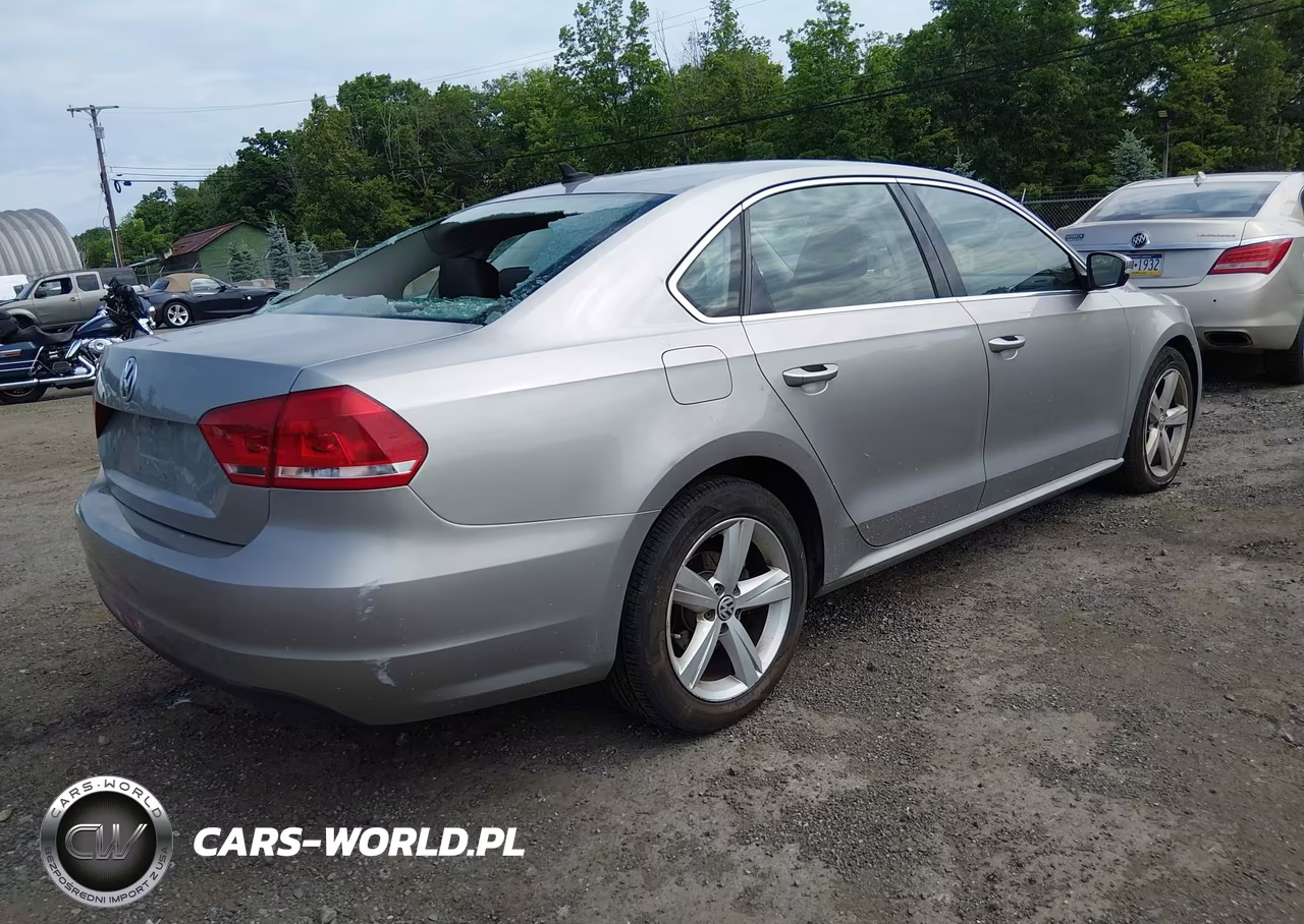 2013 Volkswagen Passat 2.5L Se VIN:1VWBP7A31DC050302 - 4