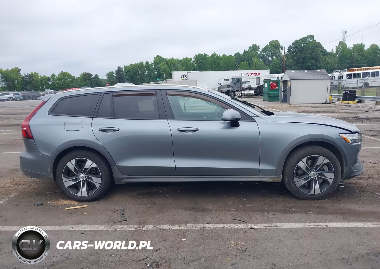 2020 Volvo V60 Cross Country T5 VIN:YV4102WK1L1036980 - 13