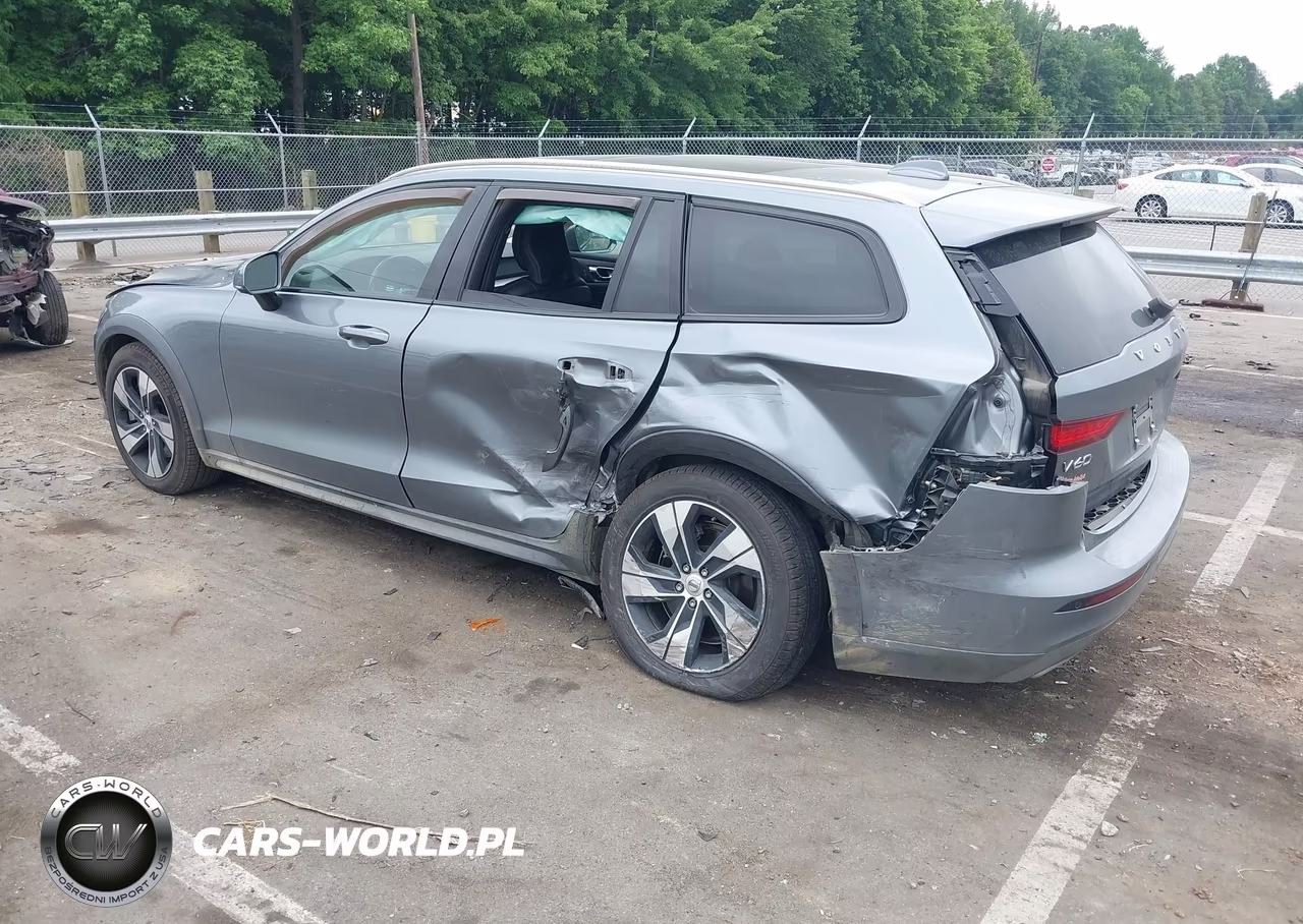 2020 Volvo V60 Cross Country T5 VIN:YV4102WK1L1036980 - 3