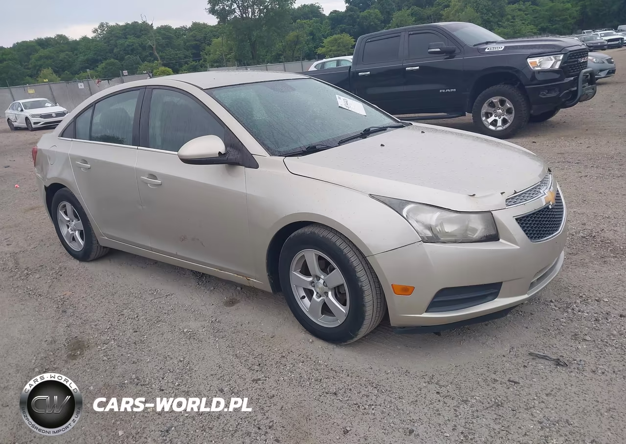 2014 Chevrolet Cruze 1Lt Auto – zdjęcie 1 z 14