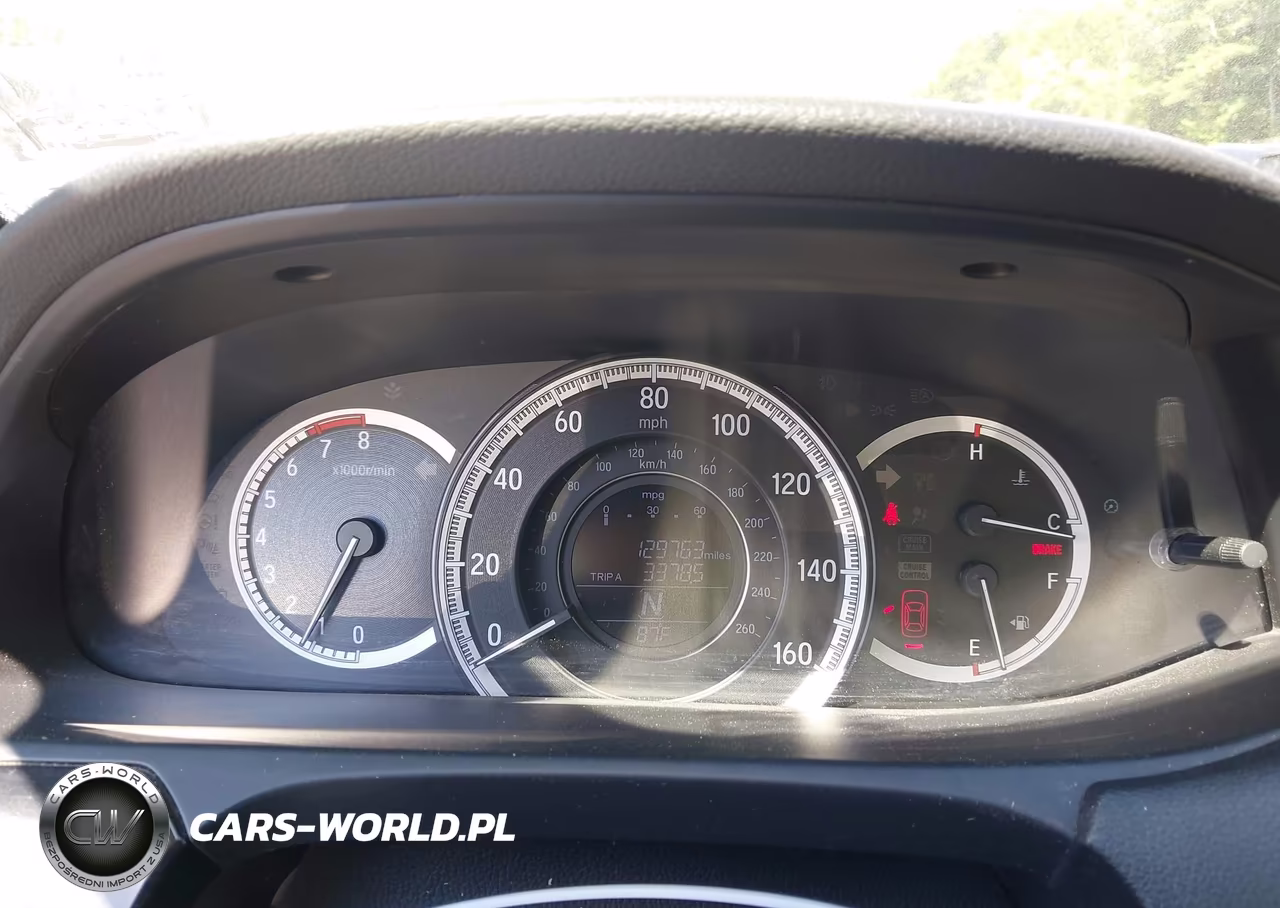 2017 Honda Accord Lx VIN:1HGCR2F39HA221541 - 15