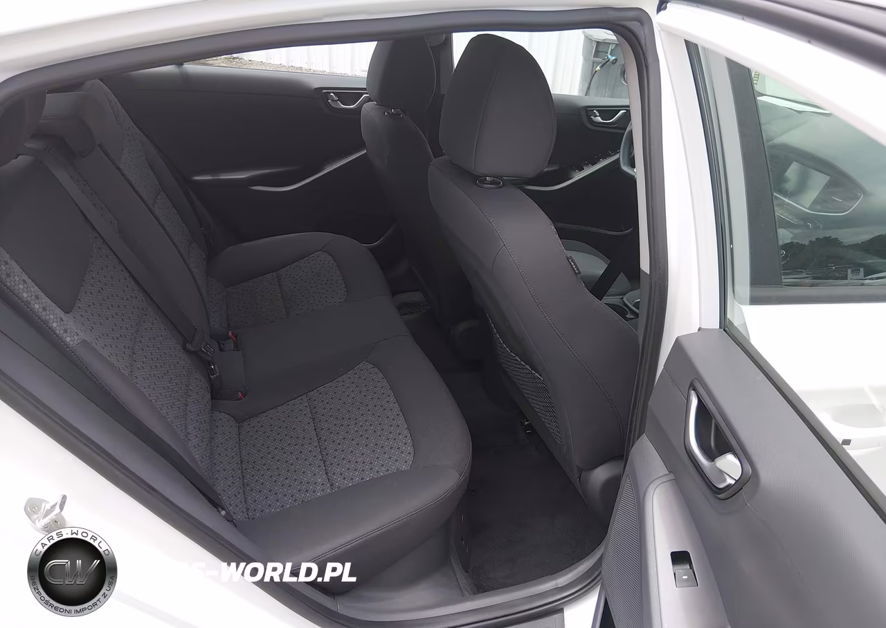 2018 Hyundai Ioniq Hybrid Blue VIN:KMHC65LC3JU101120 - 8