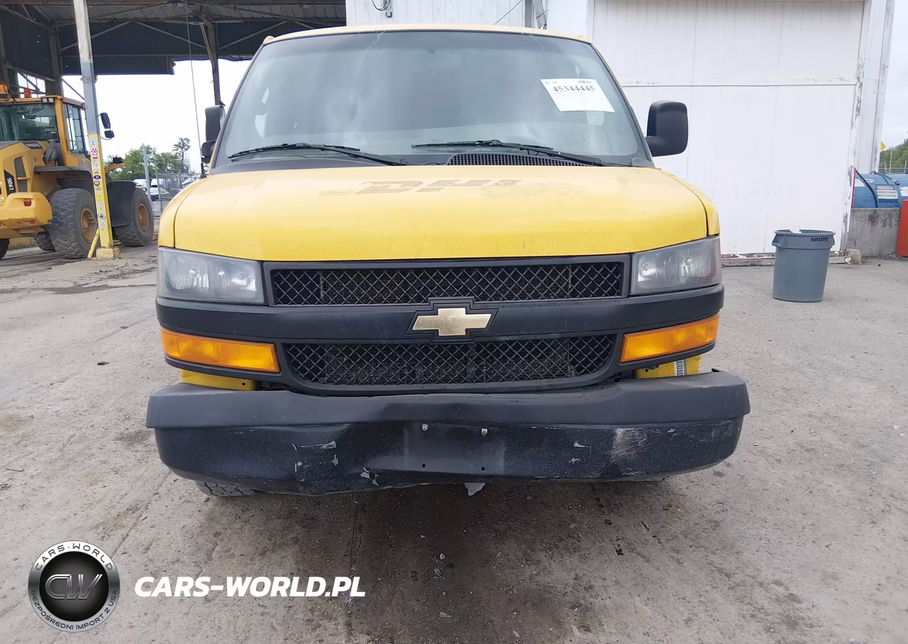 2018 Chevrolet Express 2500 Work Van VIN:1GCWGAFG4J1316402 - 6