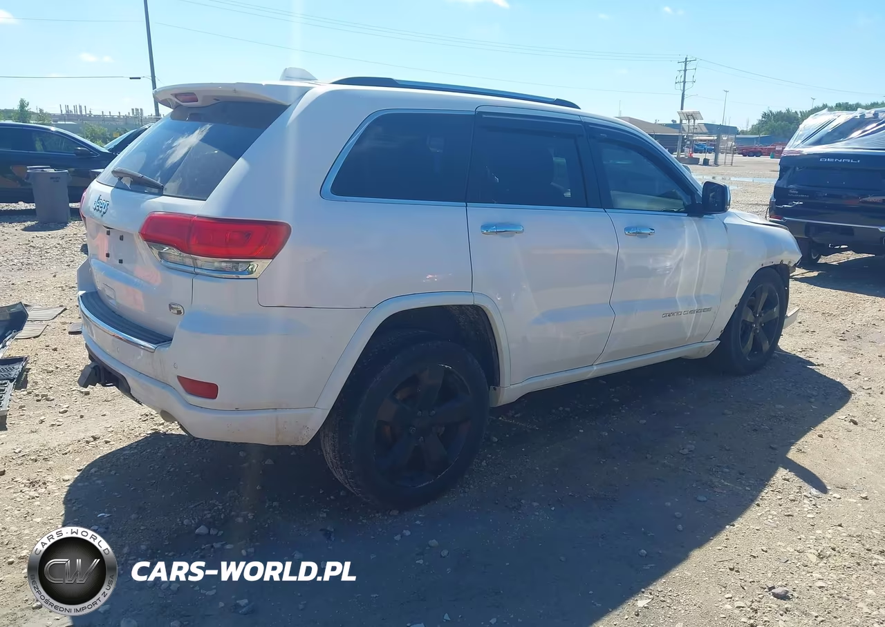 2015 Jeep Grand Cherokee Overland VIN:1C4RJFCM8FC730915 - 4